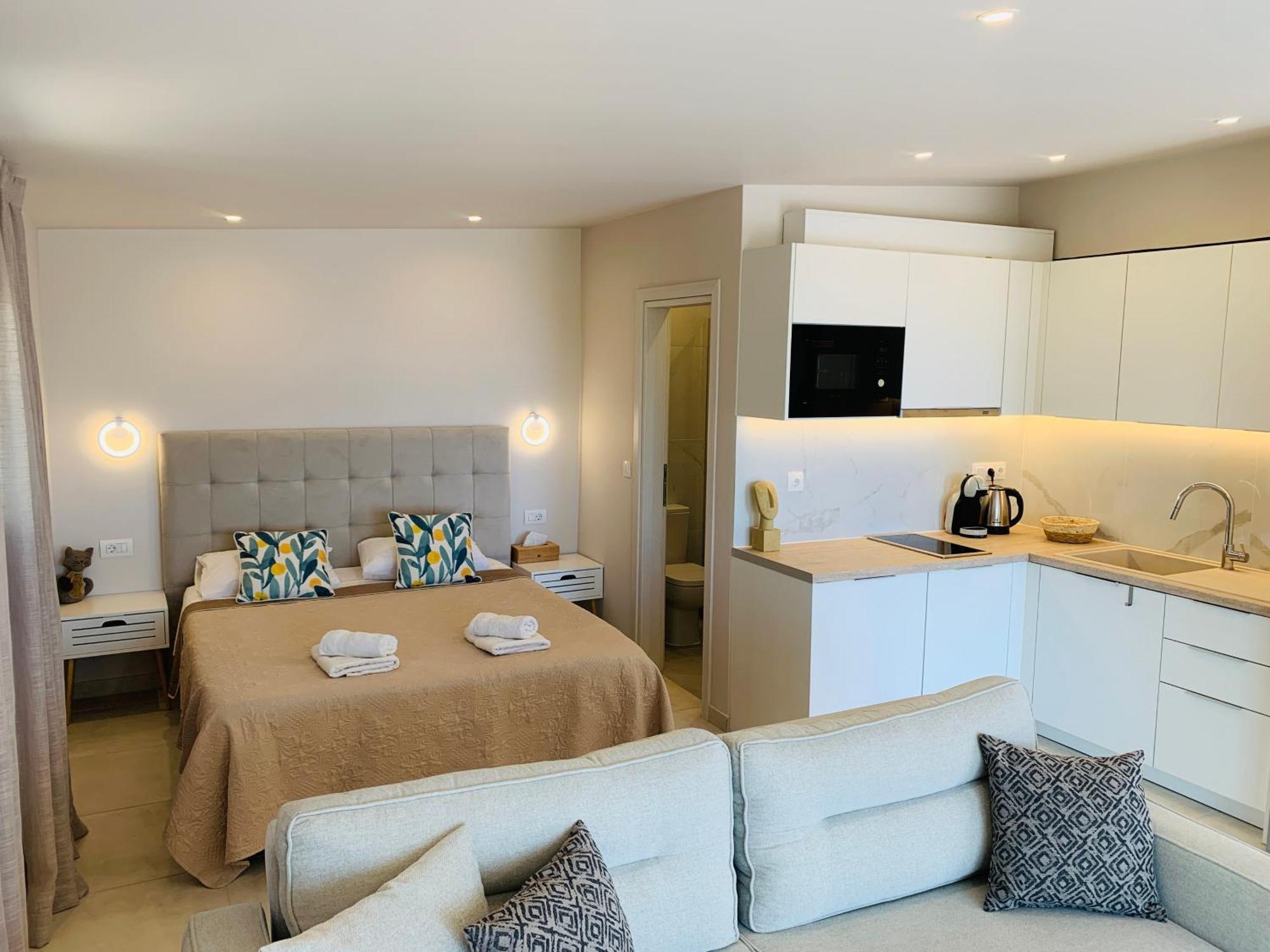 Thelfi Luxury Studio In Attica - Close To Varkiza Beach - Sea View Vári 外观 照片