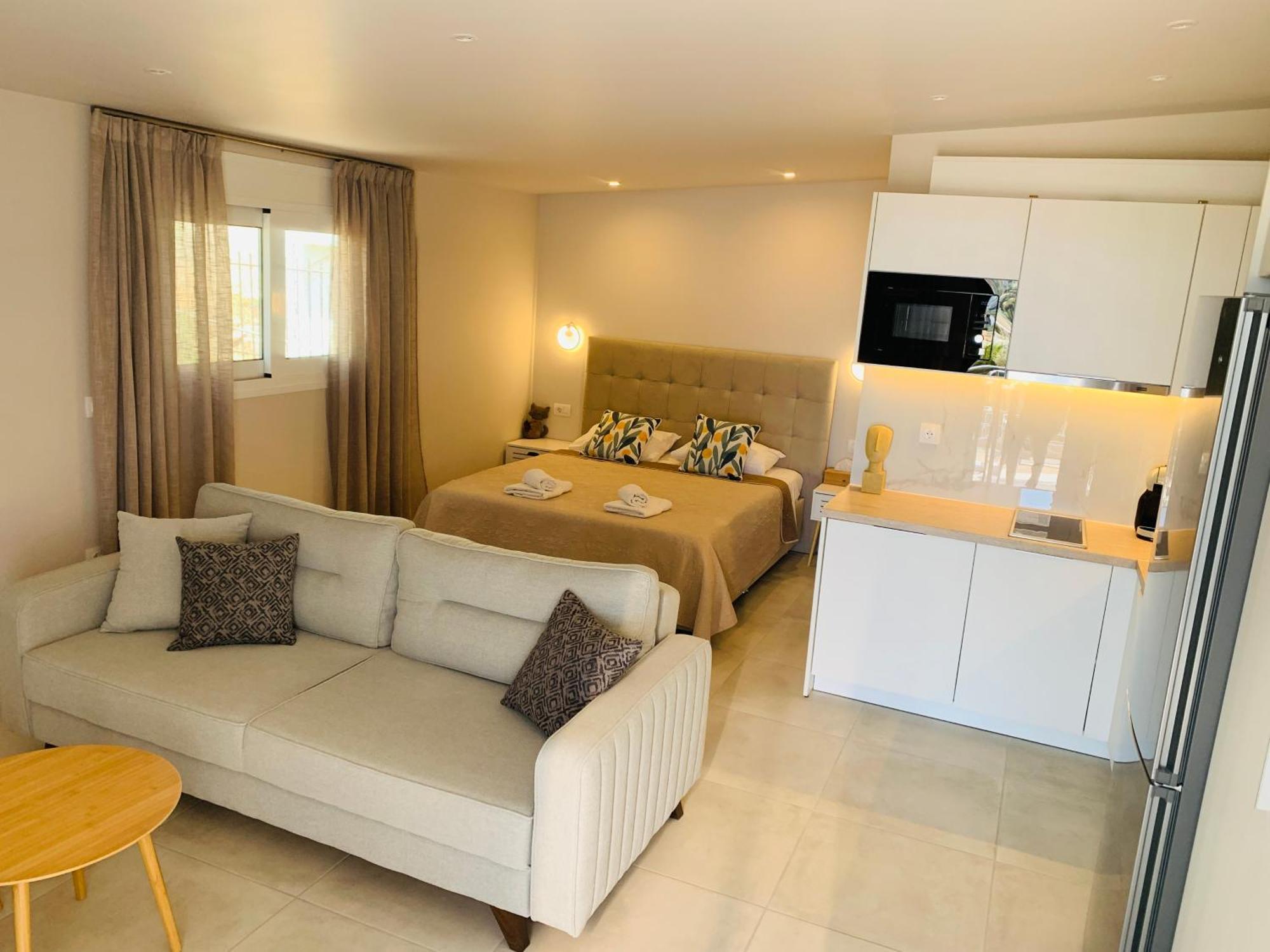Thelfi Luxury Studio In Attica - Close To Varkiza Beach - Sea View Vári 外观 照片